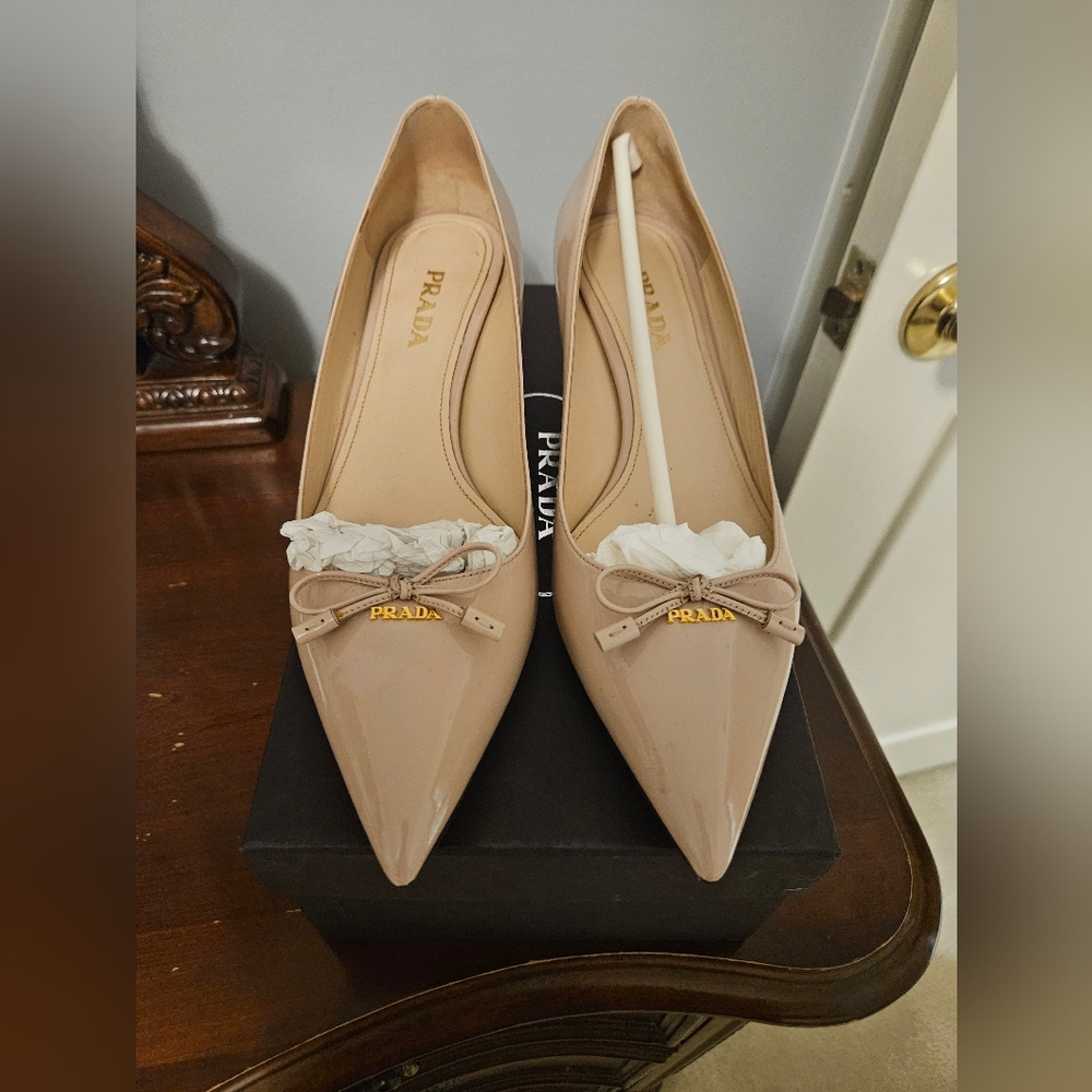 Prada, beige small heel, 41